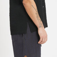 Aloha Shirt - Black Puckered
